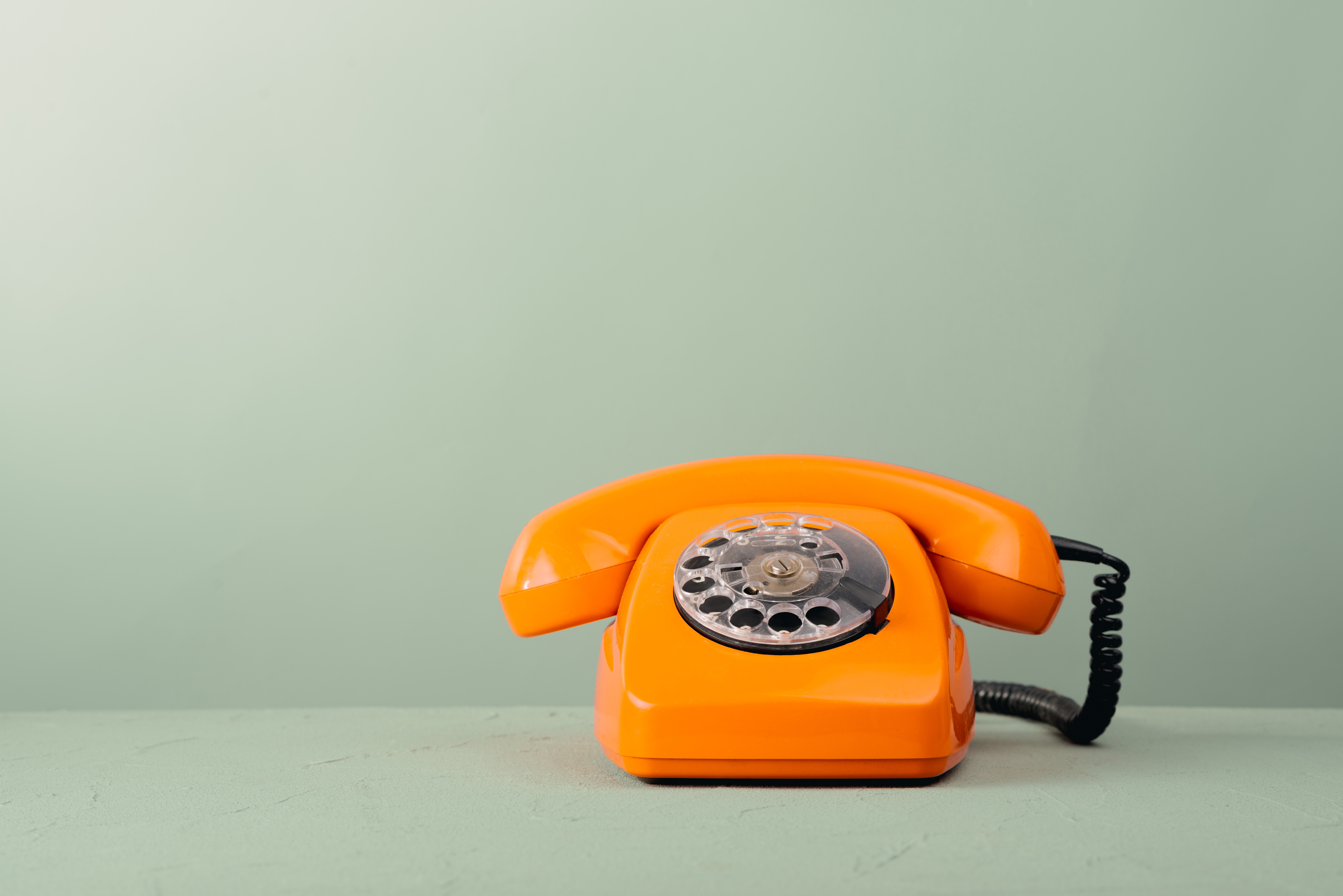 Orange Oldschool Telephone